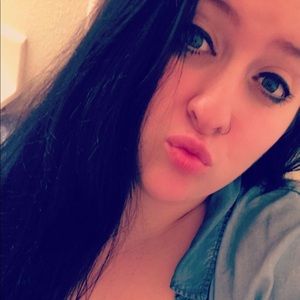 Meet your Posher, Carly